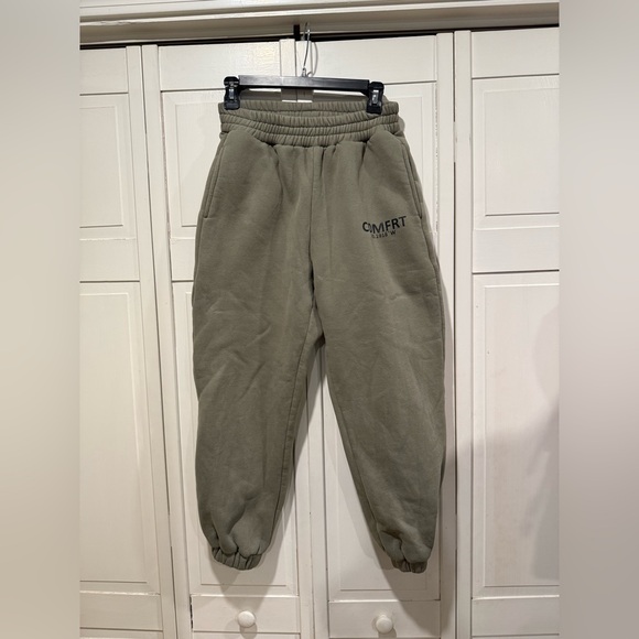Comfrt coordinate joggers size small EUC in moss - Picture 3 of 5